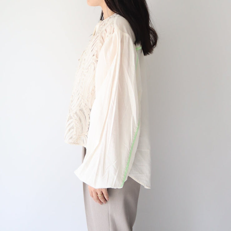 Back gather blouse/K246-66105