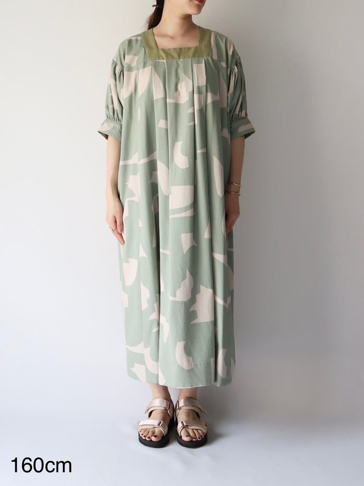 Square neck print one-piece/K231-67075
