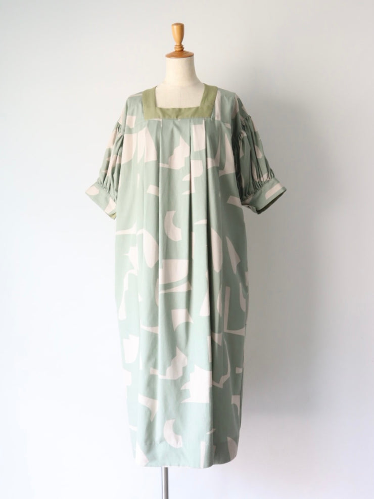 Square neck print one-piece/K231-67075