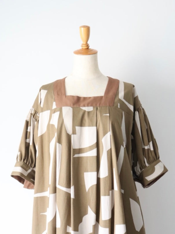 Square neck print one-piece/K231-67075
